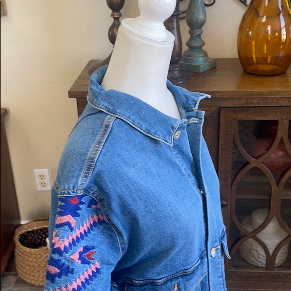 LulaRoe NWT embroidered denim jacket - Picture 5 of 10